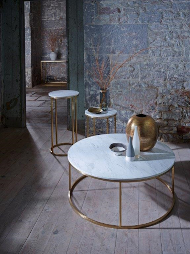 white-and-gold-tables